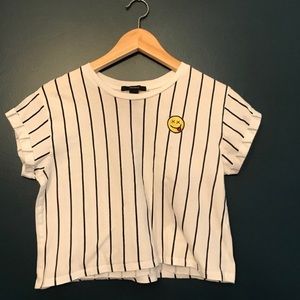 FOREVER 21 cropped baseball striped tee